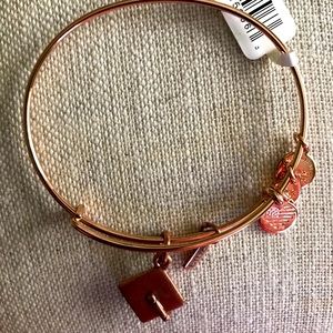 Alex And Ani 2019 Graduation Cap Bracelet